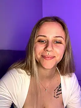 lunawolf21 live sex cam