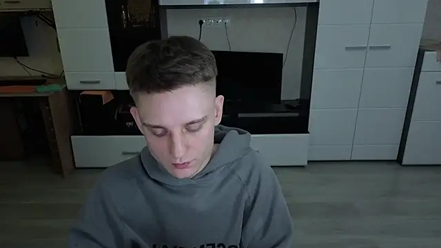 angryzan live sex cam