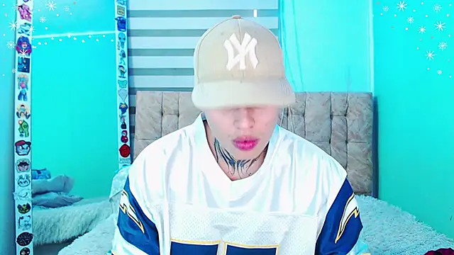 _justinmoon2 live sex cam