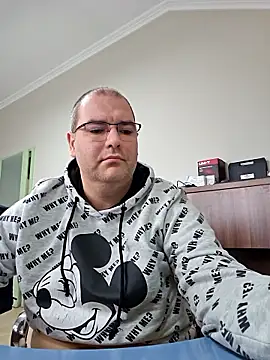 Andrew1900529 live sex cam