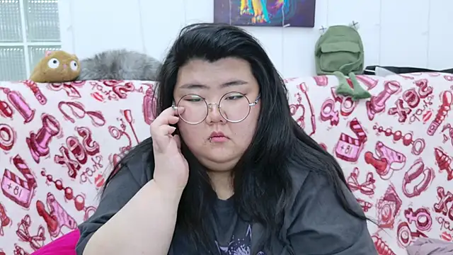 Nadine_asian live sex cam