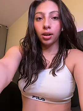 Dirty-Bunnyyy live sex cam