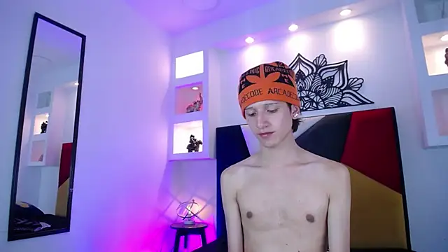 Emo_Boy_ live sex cam