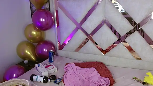 ladymooncs's cam snapshot