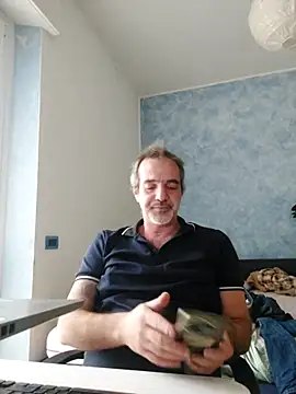 Marcolino183 live sex cam