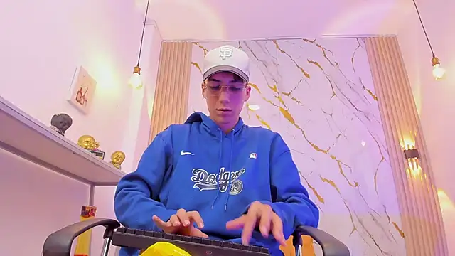 Nikolay_Gregori live sex cam