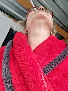 gentleblonde's cam snapshot