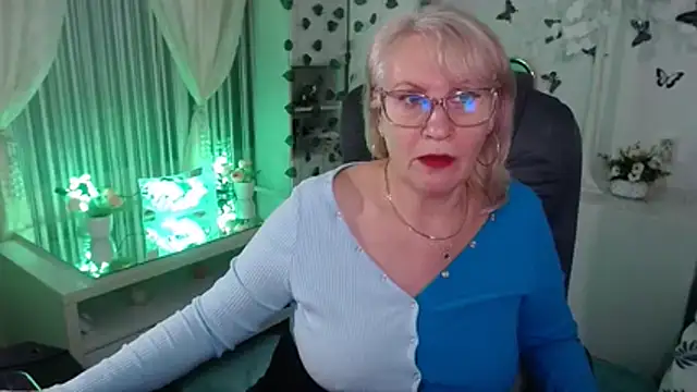 Ghertrude52 live sex cam