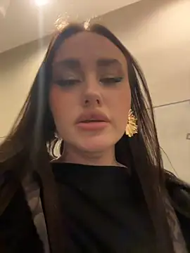 KiraSunshine live sex cam