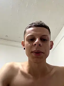 Daddyrich_632 live sex cam