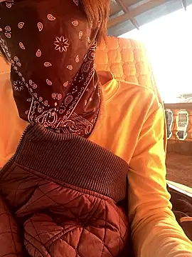 Linda-LL live sex cam