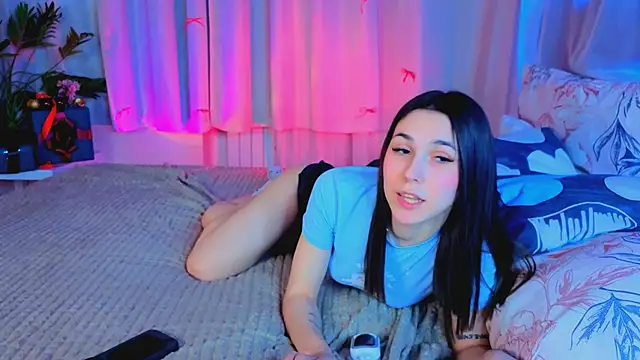 -CindyLou's cam snapshot