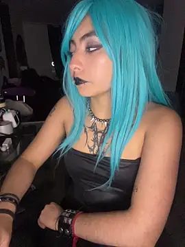 _g0thiccwitch_'s cam snapshot