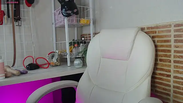 _adahara_queen's cam snapshot