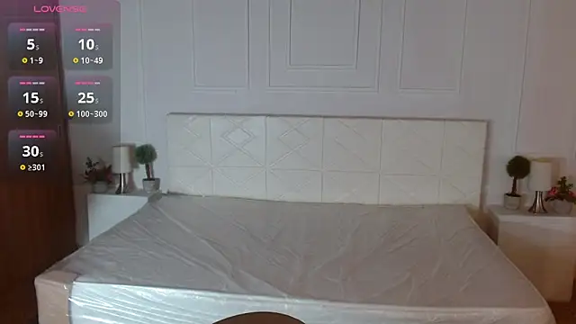 BellaSky4 live sex cam