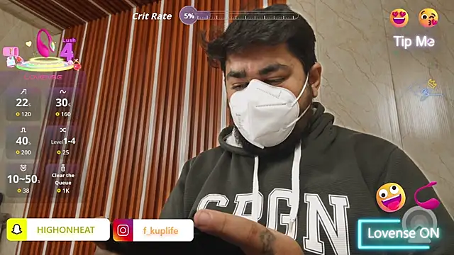 IM2HOTT4U live sex cam