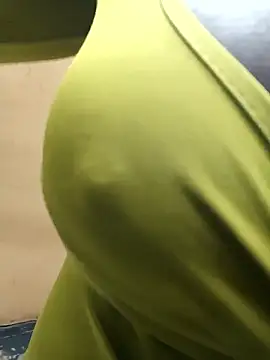 Xtra_bootie's cam snapshot