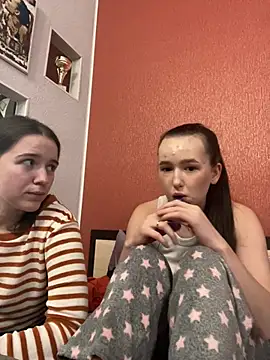 Sweet_mila_eva_'s cam snapshot