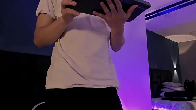 MikaelSlow live sex cam