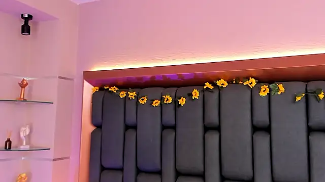 LisaMendez's cam snapshot