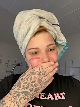 cc_uncensored's cam snapshot