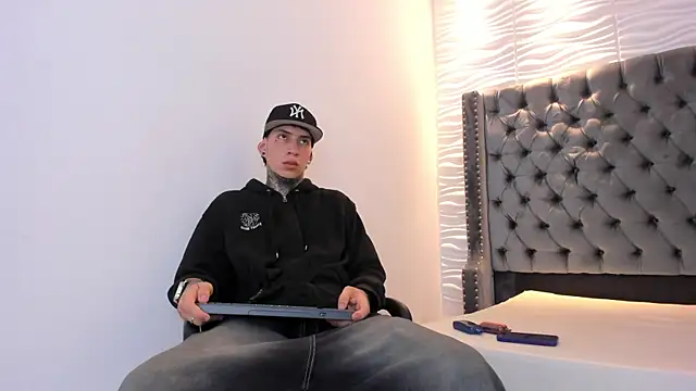 DANTE_ARMSTRONG live sex cam