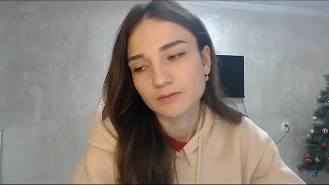 RoyalDessertt live sex cam