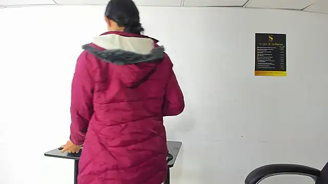 Aisha_hotts777 live sex cam