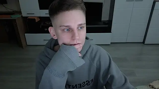 angryzan's cam snapshot