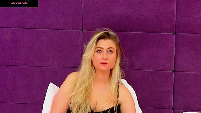 EvelinHill's cam snapshot