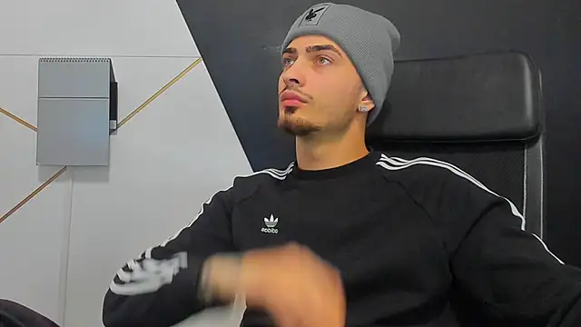 BrandonTate live sex cam