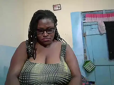 sexy_bigboobss's cam snapshot