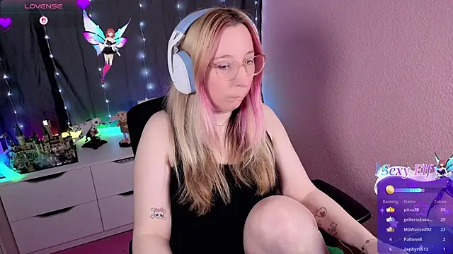 JustKerry's cam snapshot