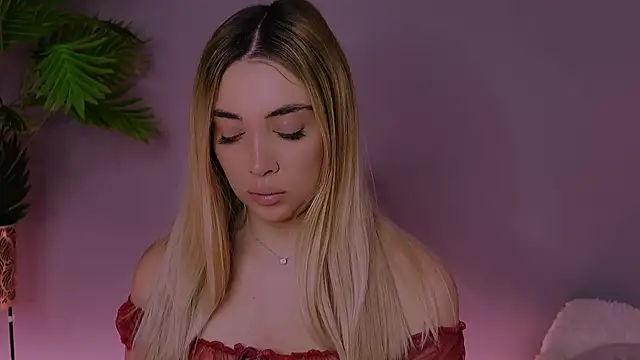 moniquess's cam snapshot