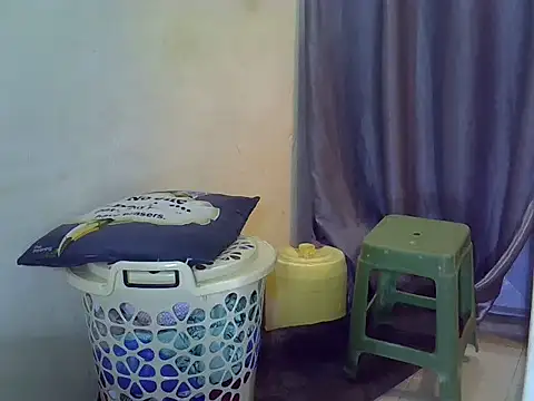 Sweetreena's cam snapshot