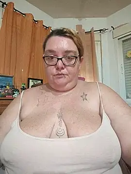 diosacurvy1984 live sex cam