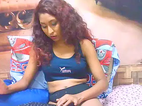 IndianSexyButt's cam snapshot