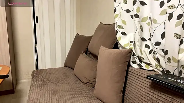 ShyBabySoul's cam snapshot