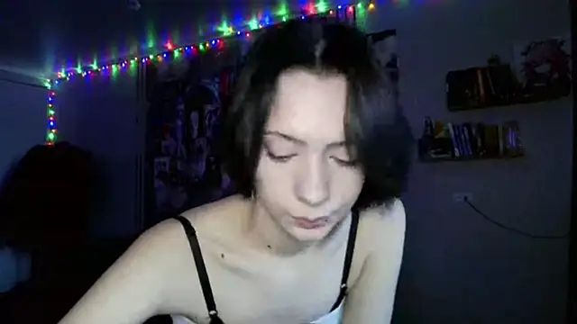 LxayBloom's cam snapshot