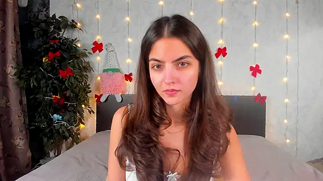 Milana_Crystal_ live sex cam