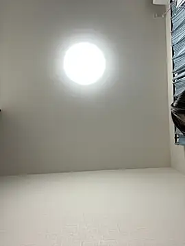 Reina_cute_00_'s cam snapshot