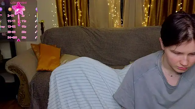 Girls_Fingers live sex cam