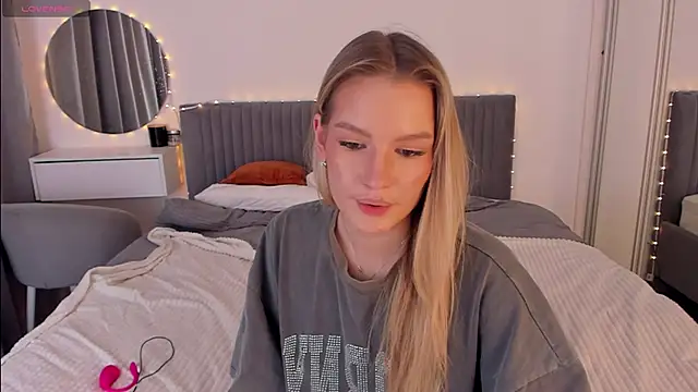 CassieRayss live sex cam