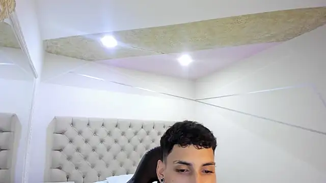 JhoanLeandro live sex cam