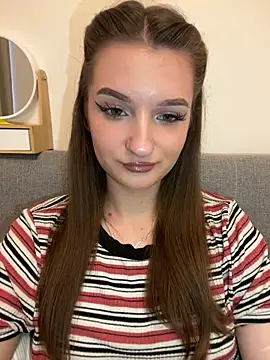 AdelinaEmber's cam snapshot