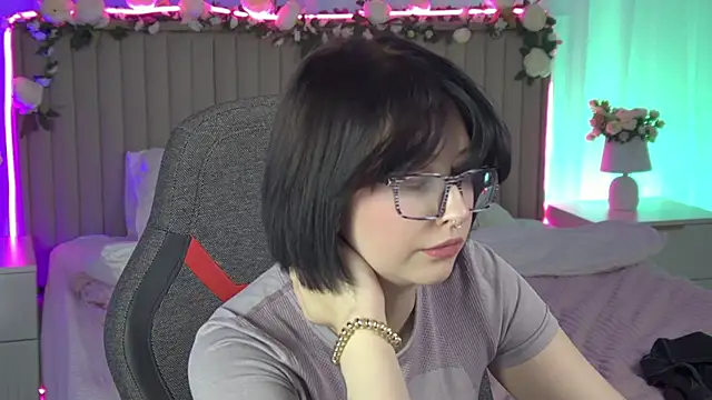 ElenaSomerhalder's cam snapshot