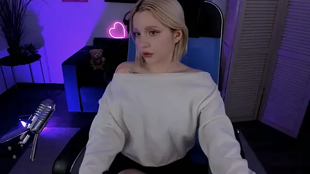 AuroraWrenfield's cam snapshot