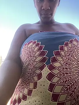 GiantClitHopex live sex cam