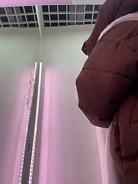 Ttixmila live sex cam