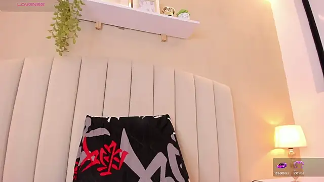 Mia_thompson_19 live sex cam